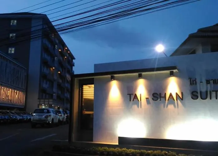 โรงแรม ไท่ซานสวีท 3*